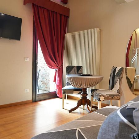 Honey Rooms Ferrara Eksteriør billede